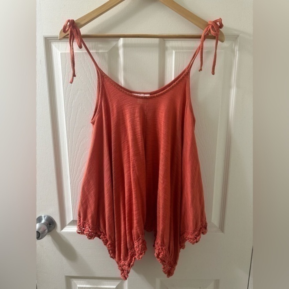 Lauren Conrad Red Beaded Flowy Crochet Tank Top Size XS